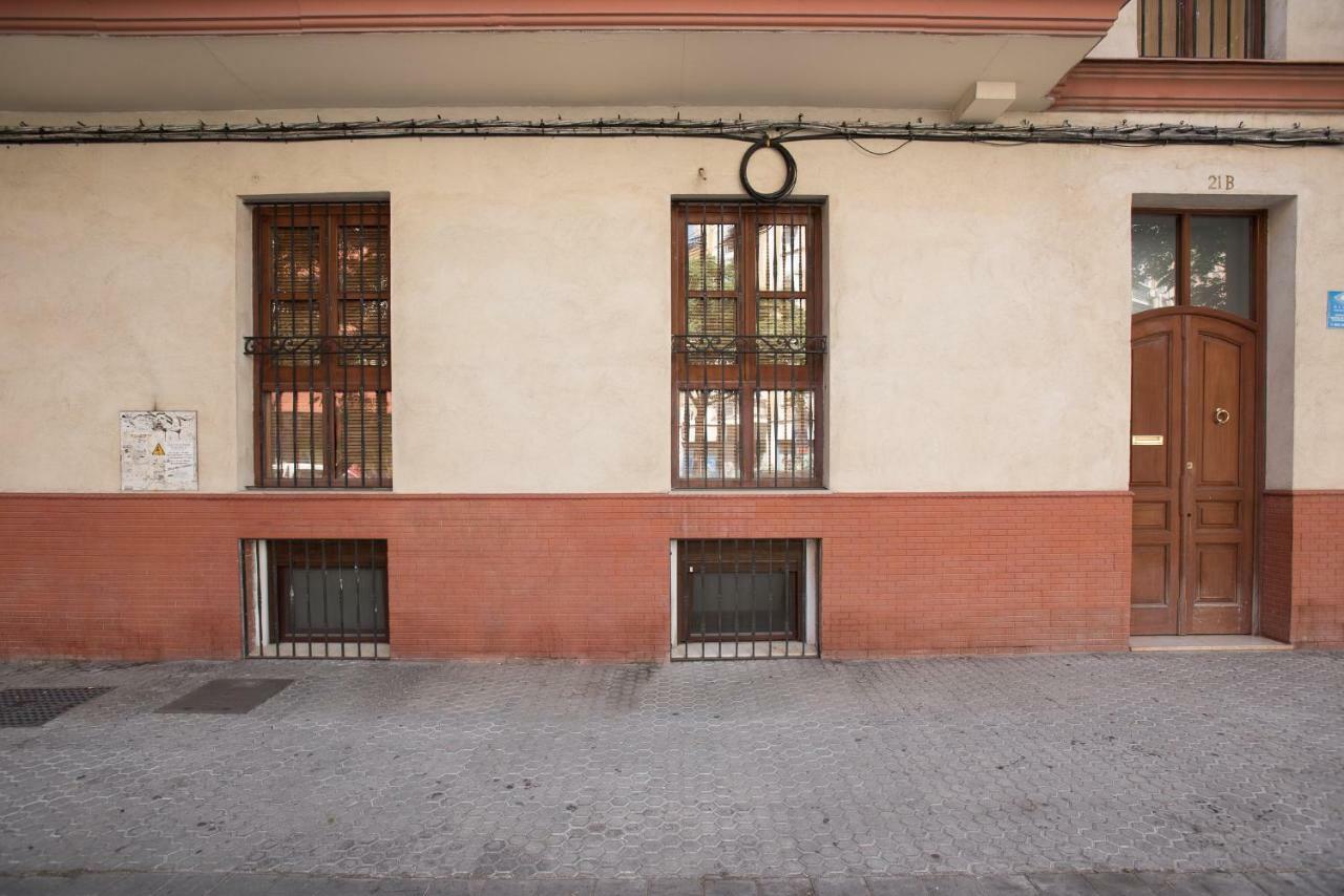 Alohamundi Amador De Los Rios Seville Luaran gambar